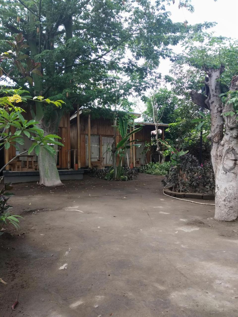 Beach Box Bungalow Джили Трауанган Екстериор снимка