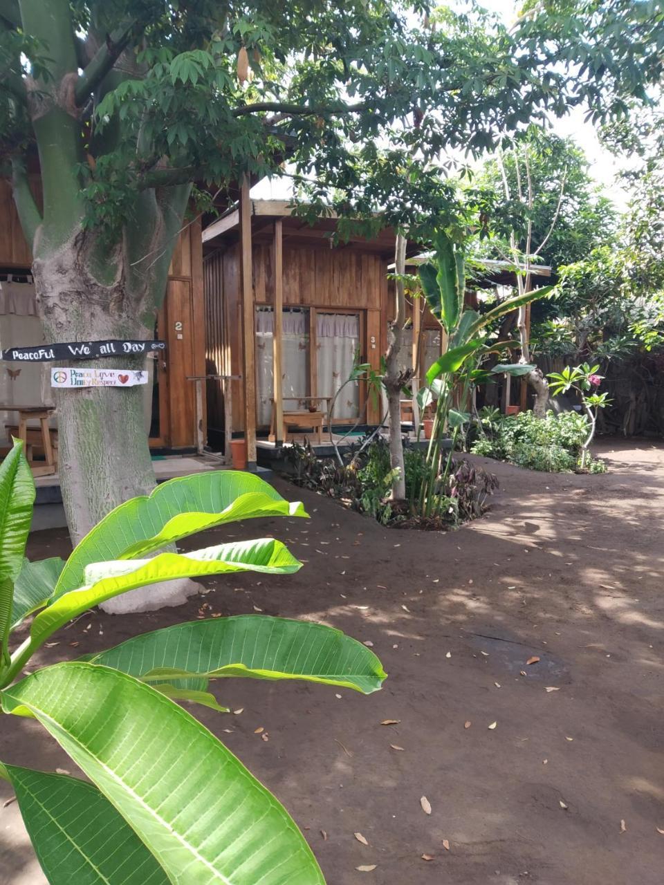 Beach Box Bungalow Джили Трауанган Екстериор снимка