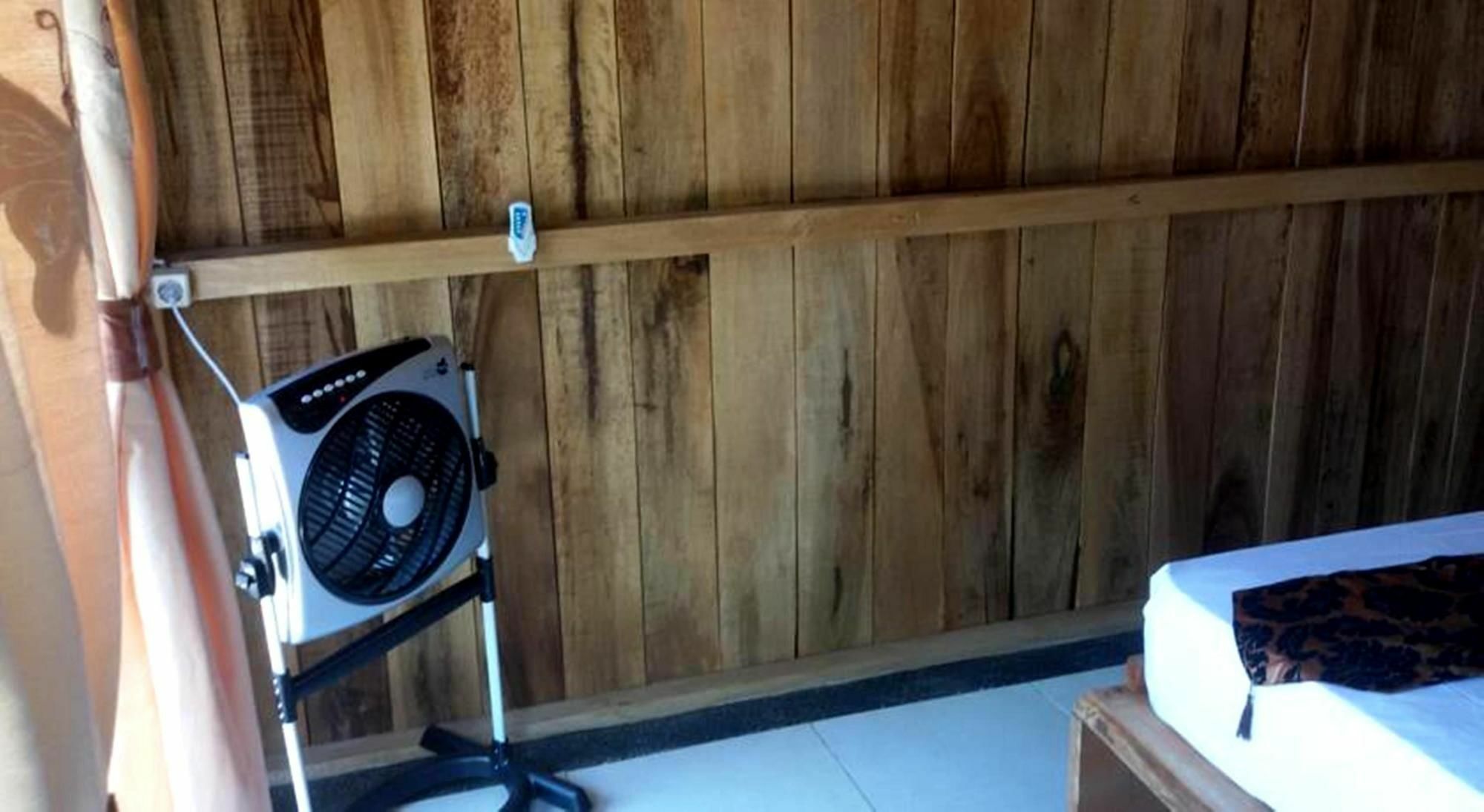 Beach Box Bungalow Джили Трауанган Екстериор снимка