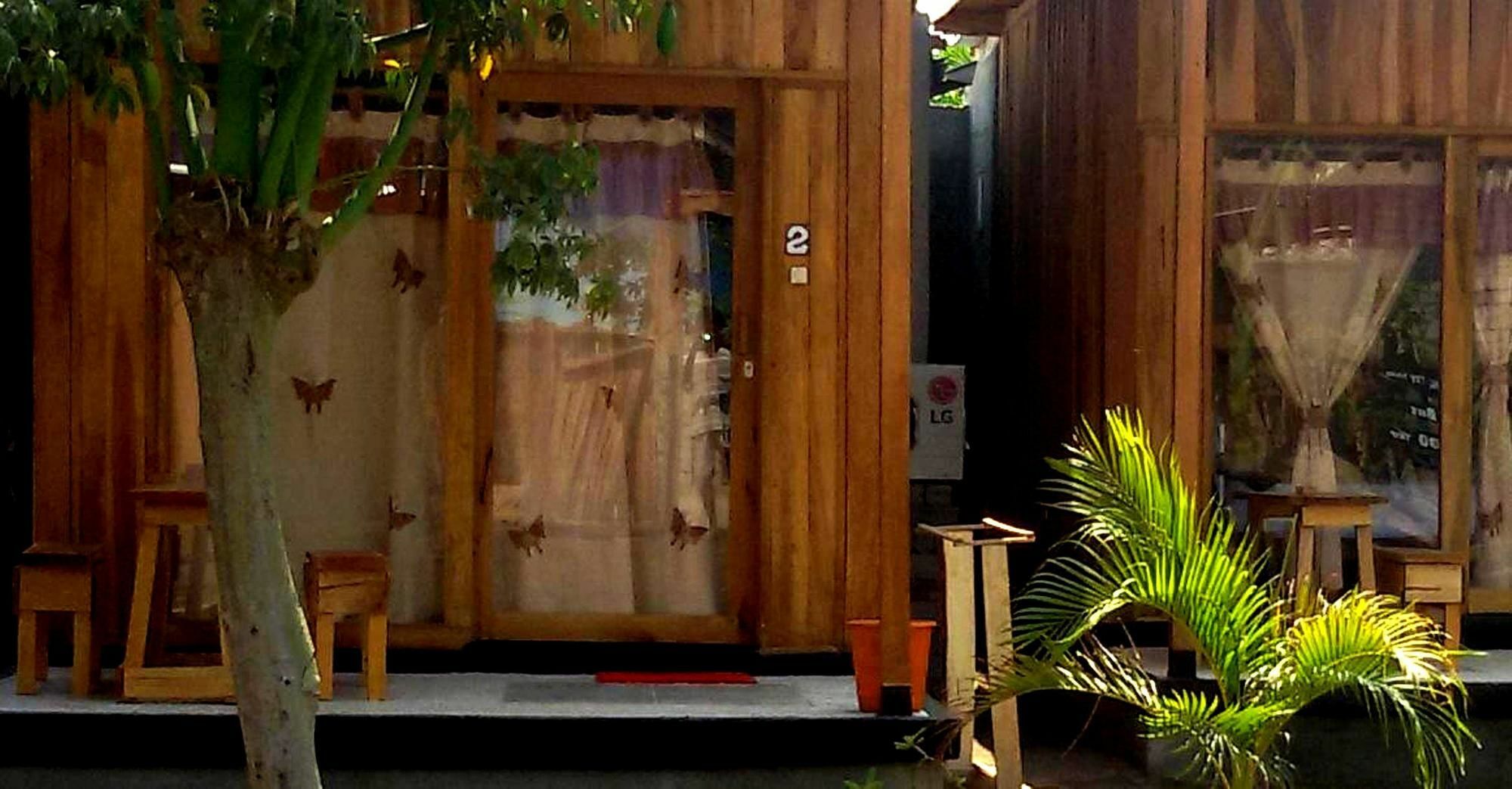 Beach Box Bungalow Джили Трауанган Екстериор снимка